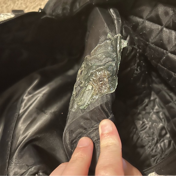 Bundle Vera Bradley black and white retired pattern backpack with lunch box - Picture 4 of 6